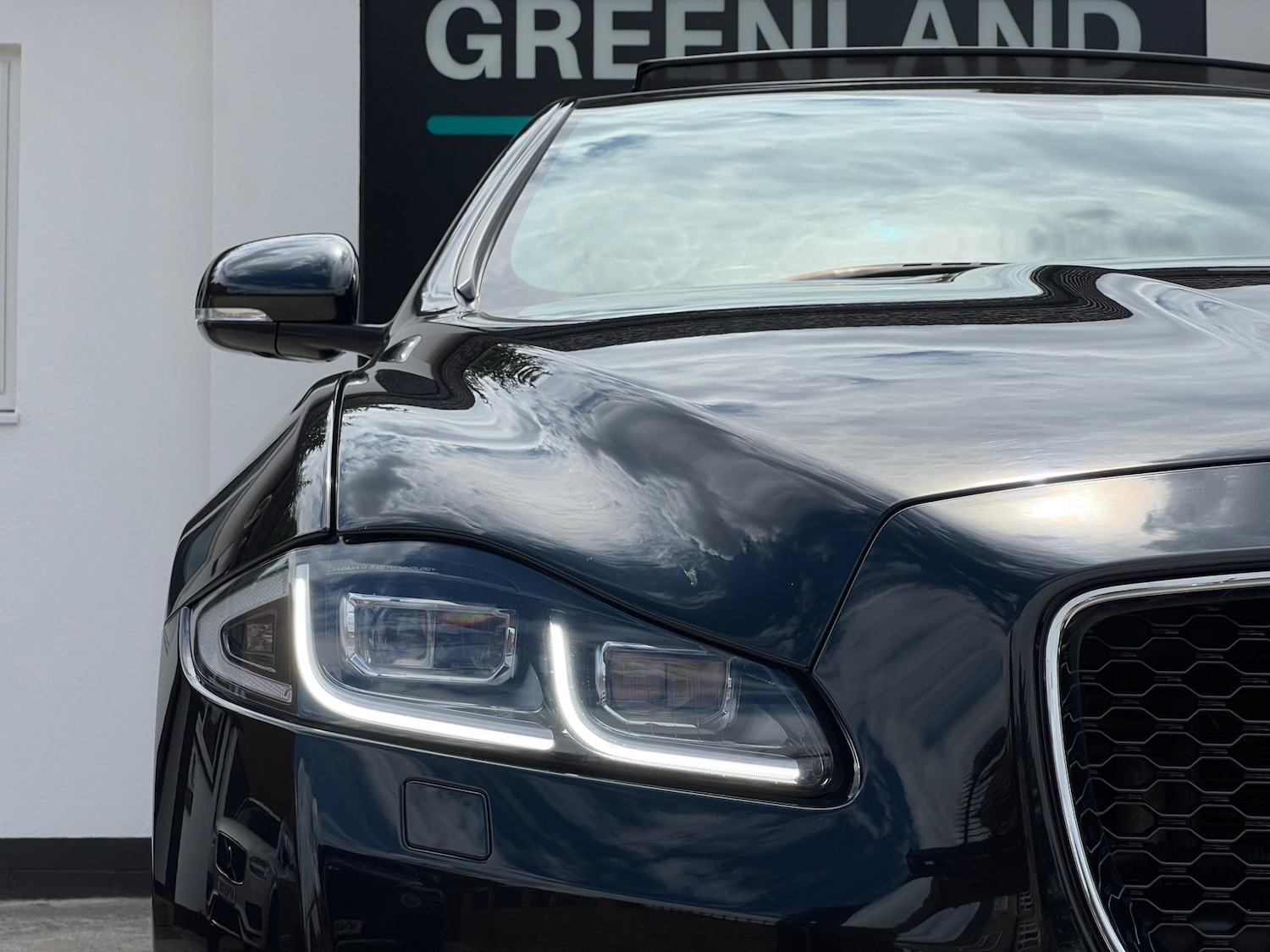 Used Jaguar XJ 2017 for sale - 76031704: Photo 7