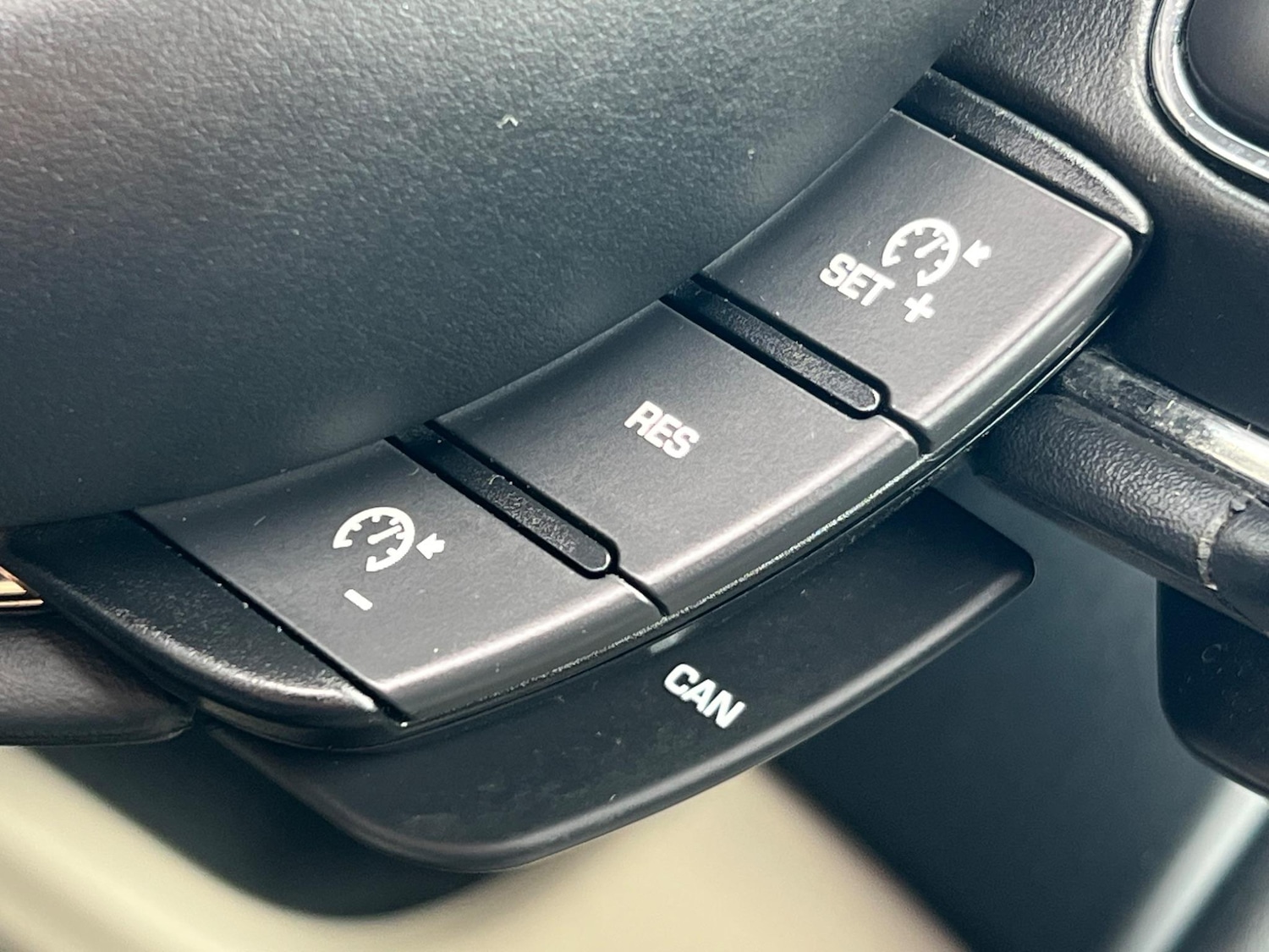 Used Jaguar XJ 2017 for sale - 76031704: Photo 75