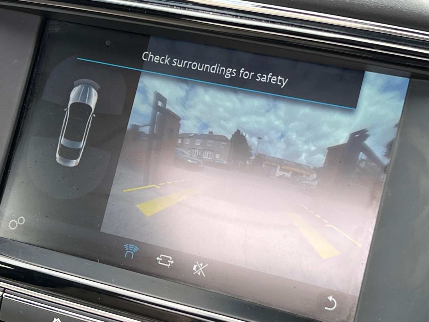 Used Jaguar XJ 2017 for sale - 76031704: Photo 78