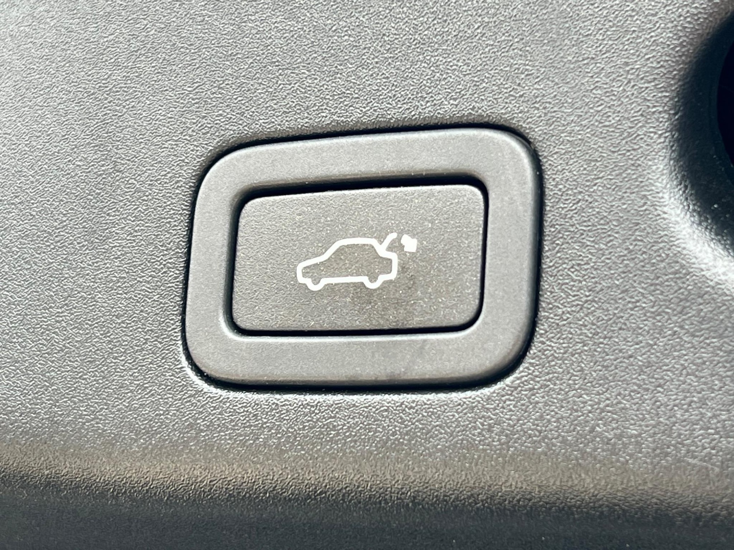Used Jaguar XJ 2017 for sale - 76031704: Photo 83