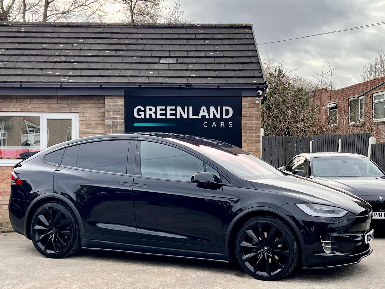 Used Tesla Model X 2017 for sale - 76032680: Photo 1