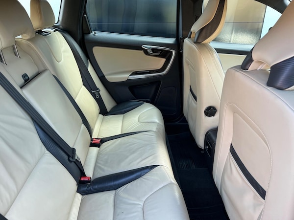 Used Volvo XC60 2013 for sale - 76238703: Photo 36