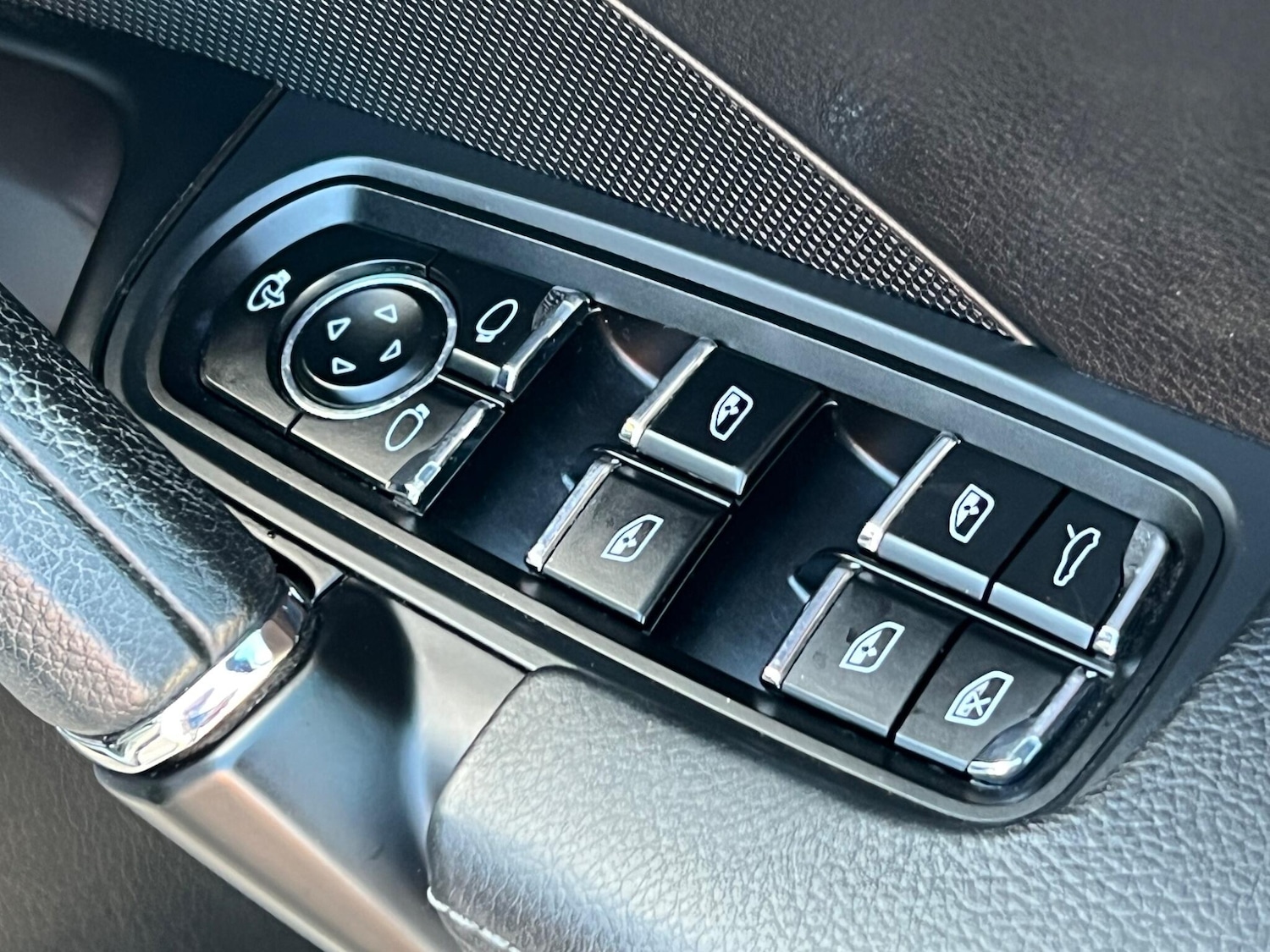 Used Porsche Cayenne 2015 for sale - 76371624: Photo 17