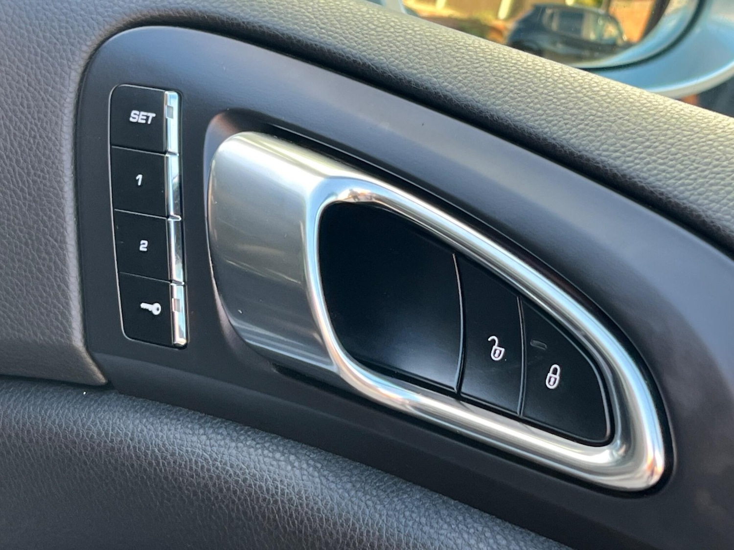 Used Porsche Cayenne 2015 for sale - 76371624: Photo 20
