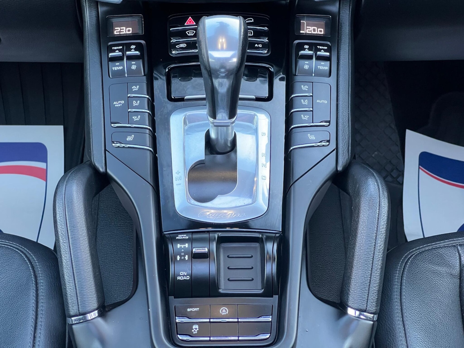 Used Porsche Cayenne 2015 for sale - 76371624: Photo 33