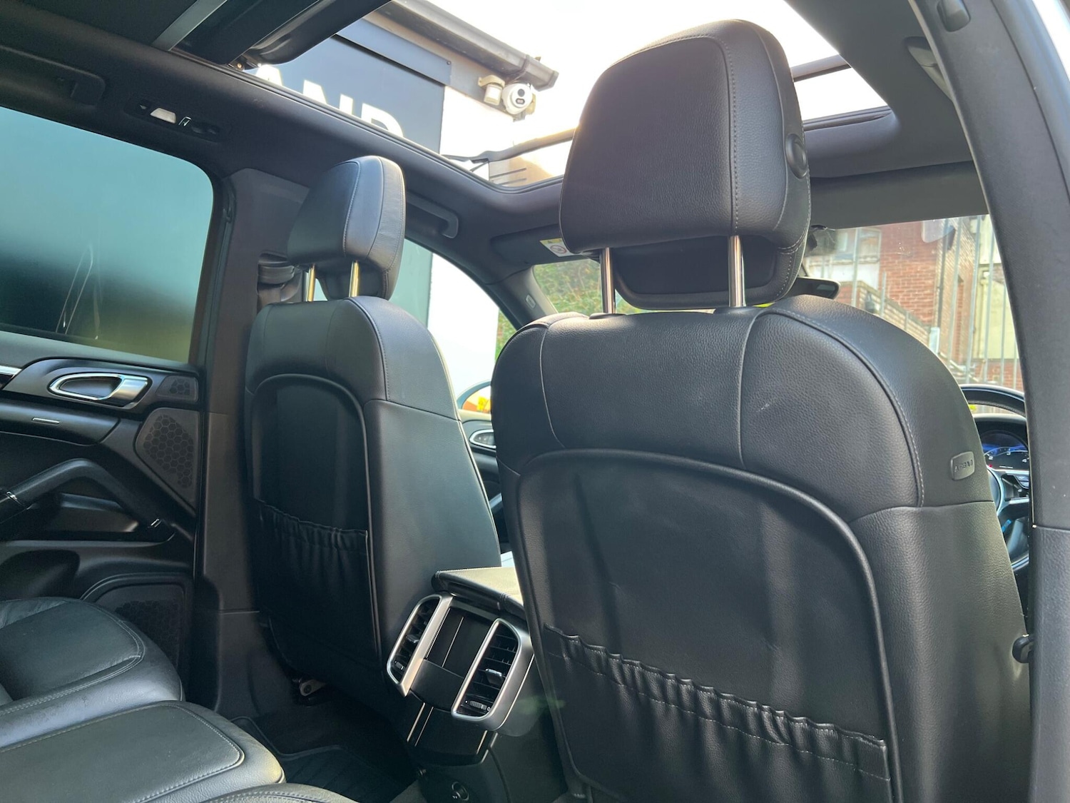 Used Porsche Cayenne 2015 for sale - 76371624: Photo 36