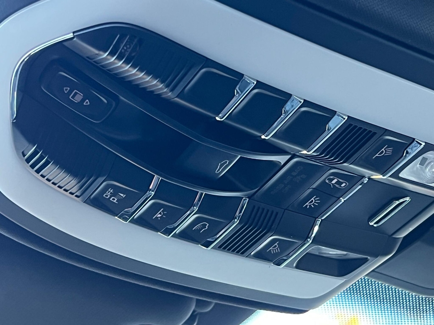 Used Porsche Cayenne 2015 for sale - 76371624: Photo 38