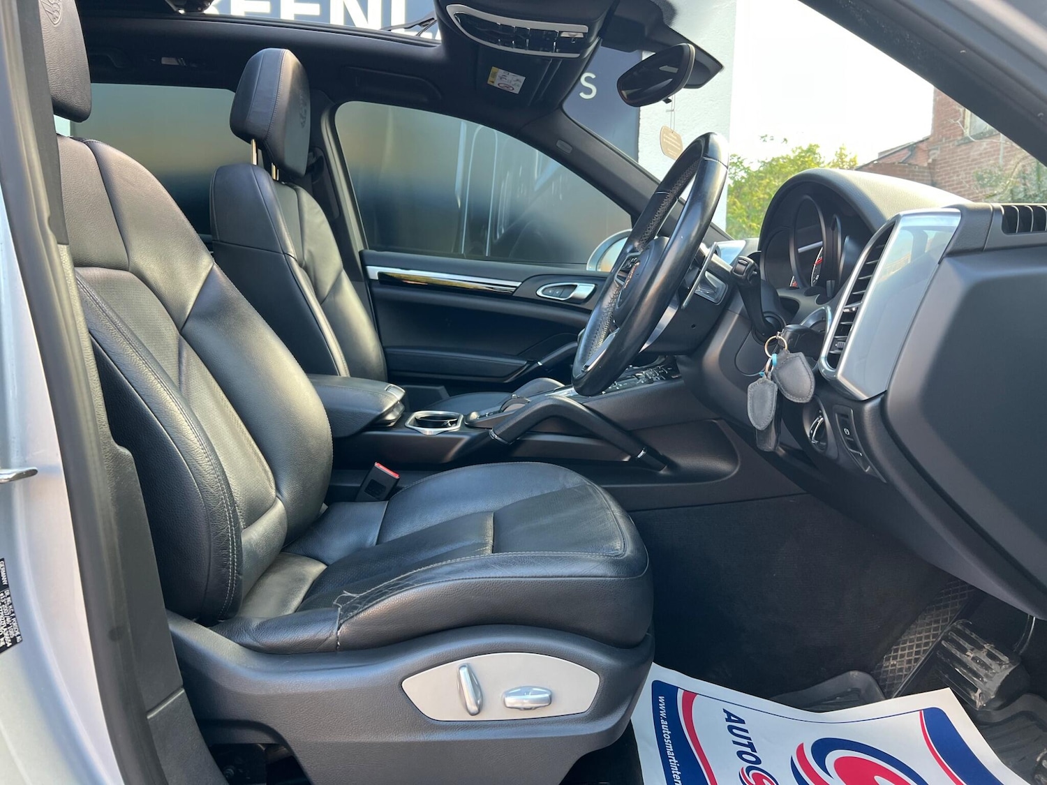 Used Porsche Cayenne 2015 for sale - 76371624: Photo 44