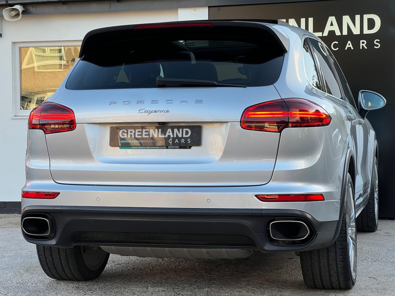 Used Porsche Cayenne 2015 for sale - 76371624: Photo 64