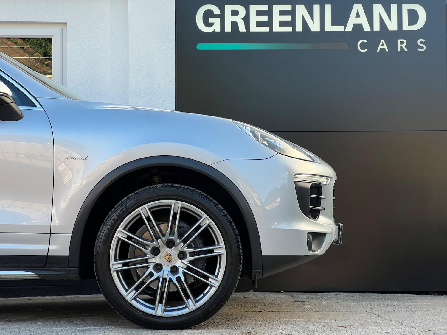 Used Porsche Cayenne 2015 for sale - 76371624: Photo 8