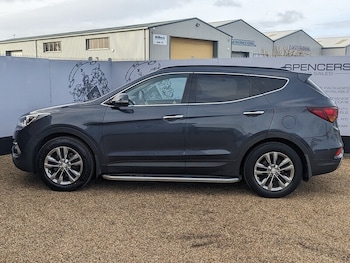 Used Hyundai Santa Fe 2016 for sale - 78710864: Photo