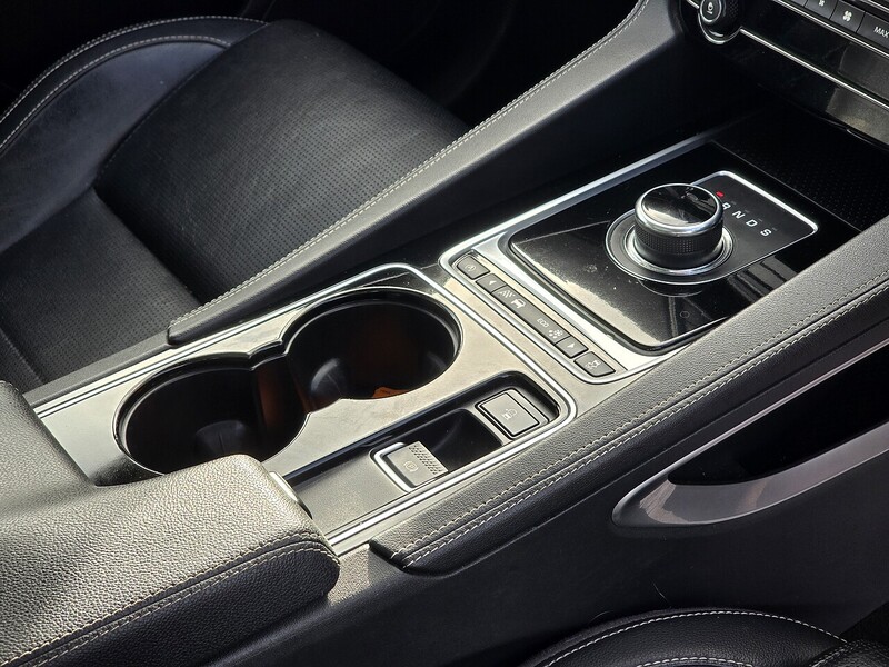 Used Jaguar F-Pace 2017 for sale - 77547804: Photo 20