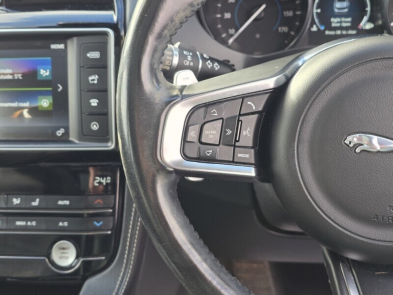 Used Jaguar F-Pace 2017 for sale - 77547804: Photo 22