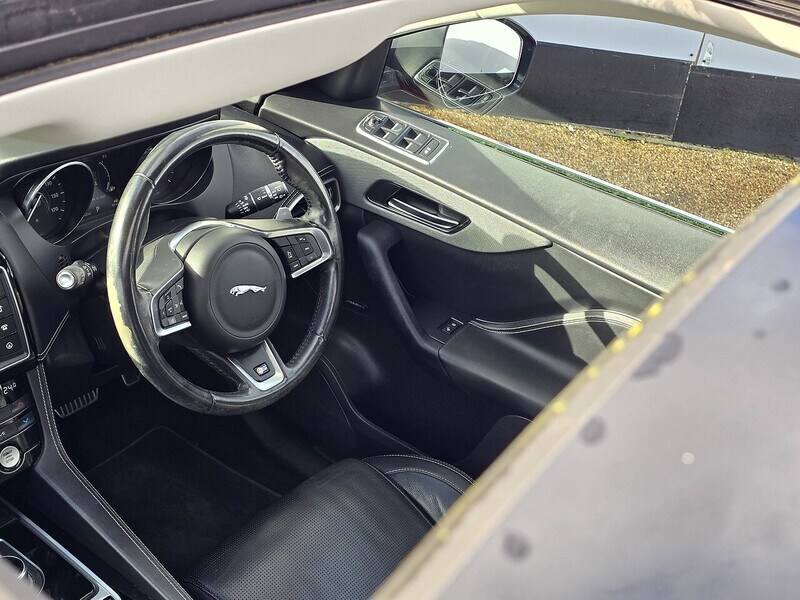 Used Jaguar F-Pace 2017 for sale - 77547804: Photo 29