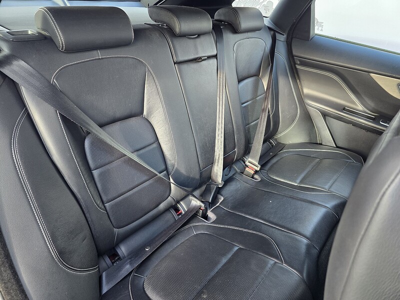Used Jaguar F-Pace 2017 for sale - 77547804: Photo 9