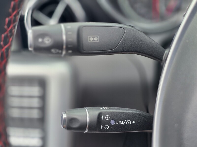 Used Mercedes-Benz SLC 2016 for sale - 77530303: Photo 32