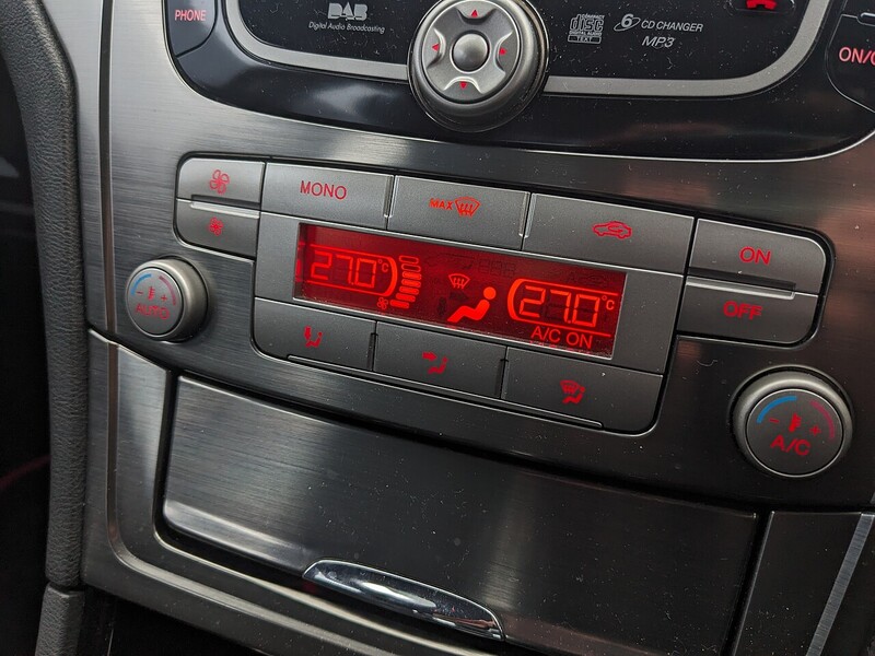 Used Ford Mondeo 2011 for sale - 77140269: Photo 25