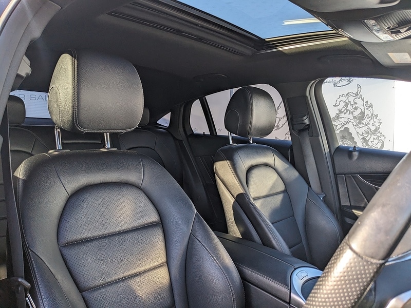 Used Mercedes-Benz GLC 2018 for sale - 76364420: Photo 15