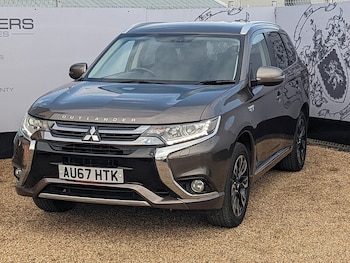 Used Mitsubishi Outlander 2017 for sale - 79474886: Photo
