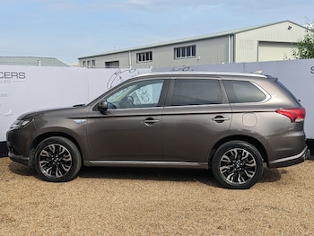 Used Mitsubishi Outlander 2017 for sale - 79474886: Photo