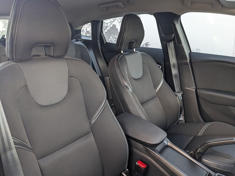 Used Volvo V40 2018 for sale - 76758752: Photo 13