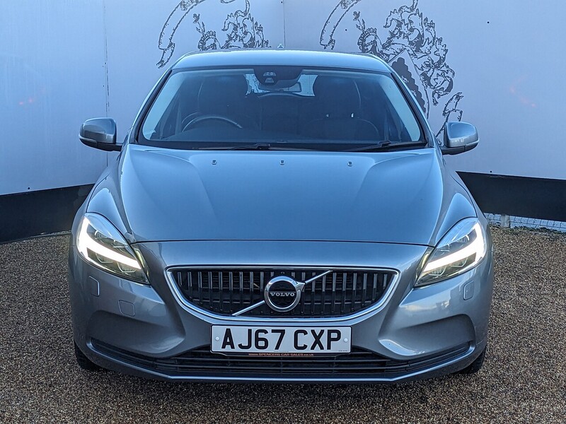 Used Volvo V40 2018 for sale - 76758752: Photo 2