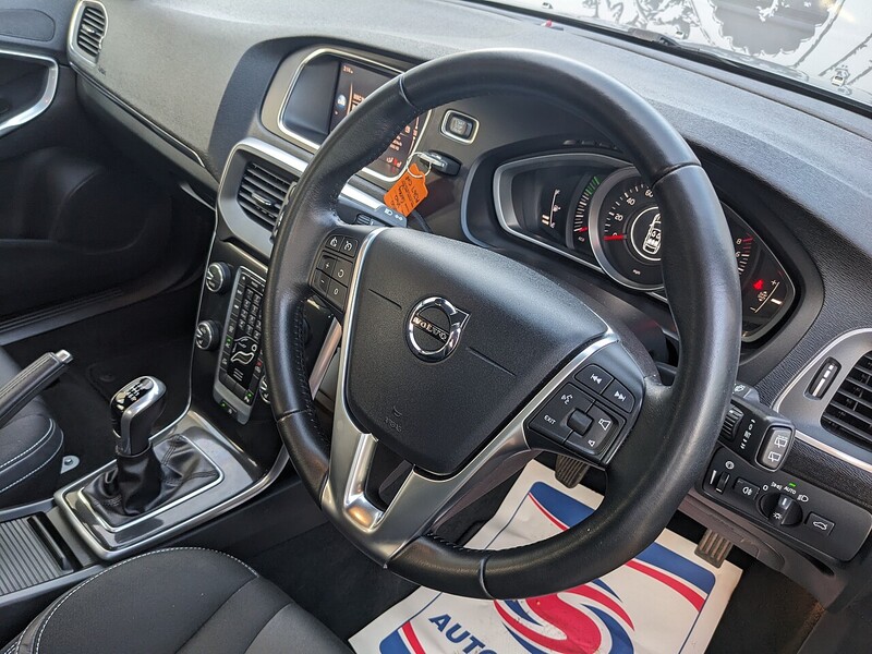 Used Volvo V40 2018 for sale - 76758752: Photo 21