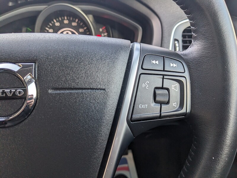 Used Volvo V40 2018 for sale - 76758752: Photo 23