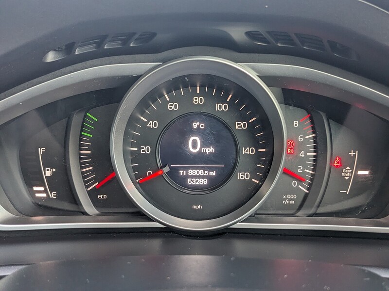 Used Volvo V40 2018 for sale - 76758752: Photo 31