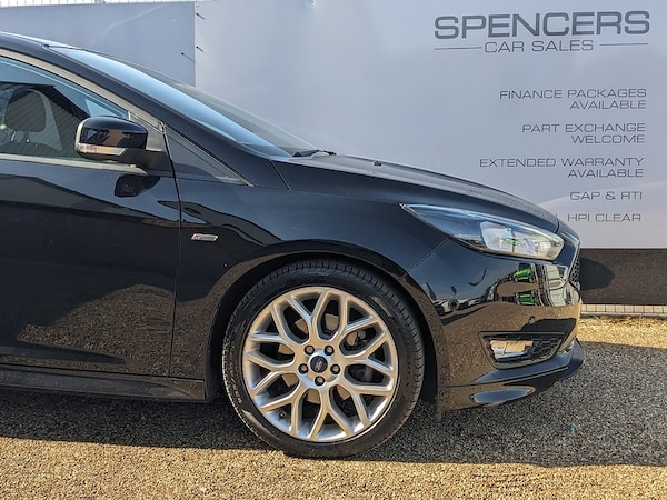 Used Ford Focus 2017 for sale - 75468506: Photo 11