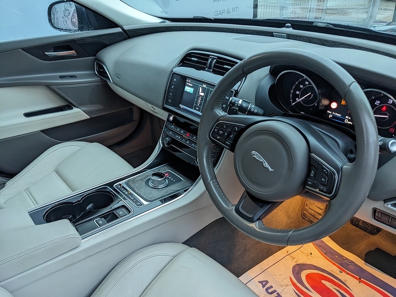 Used Jaguar XE for sale - 76725154: Photo 12