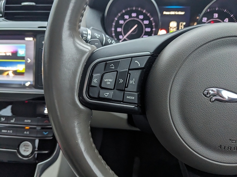 Used Jaguar XE for sale - 76725154: Photo 22