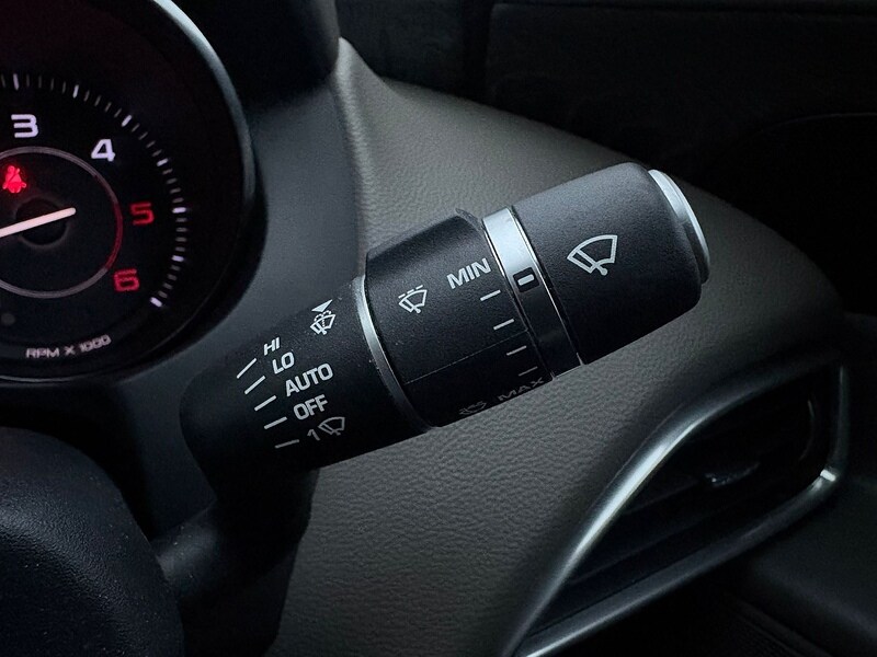 Used Jaguar XE for sale - 76725154: Photo 31