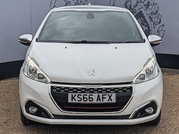 Used Peugeot 208 2016 for sale - 75243119: Photo