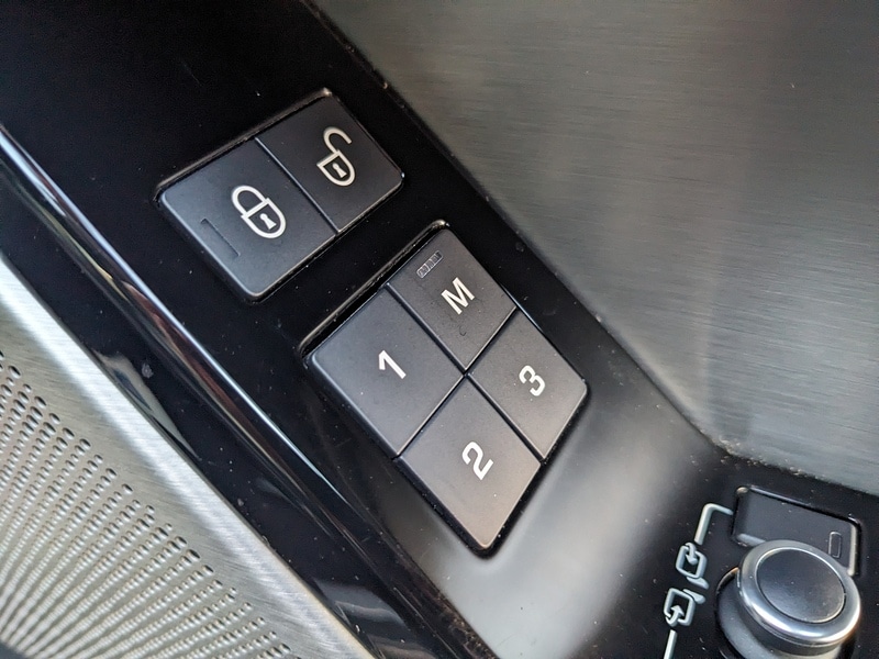 Used Land Rover Range Rover Velar 2018 for sale - 76628594: Photo 31