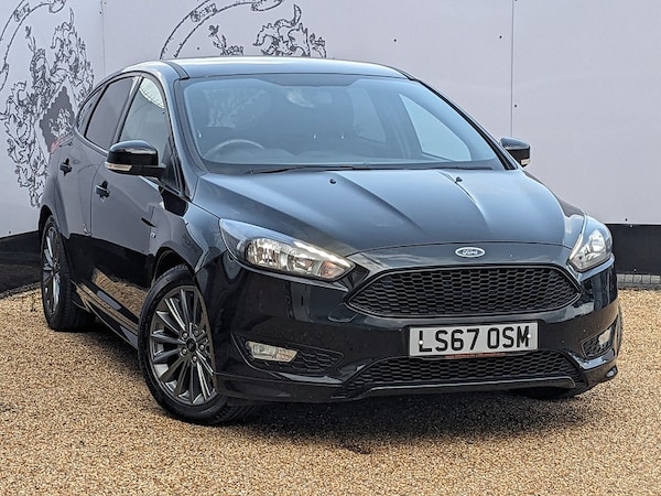 Used Ford Focus 2017 for sale - 74743338: Photo 1