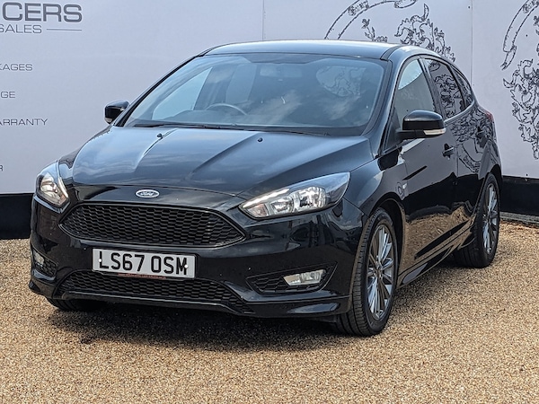 Used Ford Focus 2017 for sale - 74743338: Photo 3