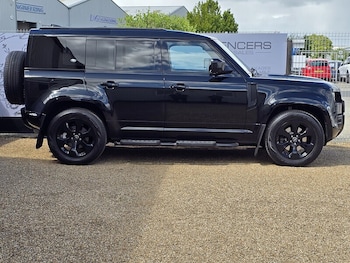 Used Land Rover Defender 110 2022 for sale - 78521478: Photo