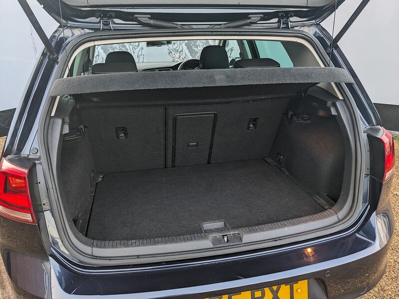 Used Volkswagen Golf 2015 for sale - 77072869: Photo 14