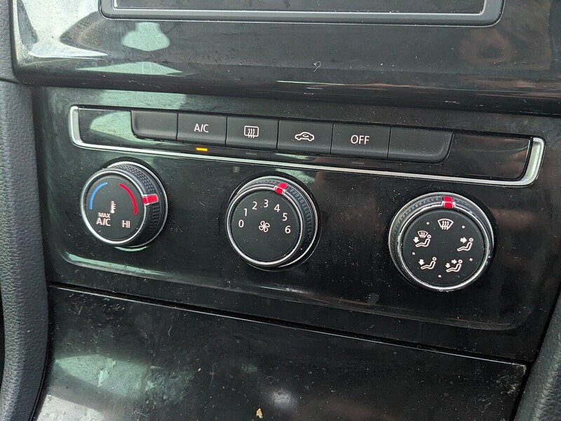 Used Volkswagen Golf 2015 for sale - 77072869: Photo 28