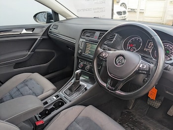Used Volkswagen Golf 2015 for sale - 77072869: Photo