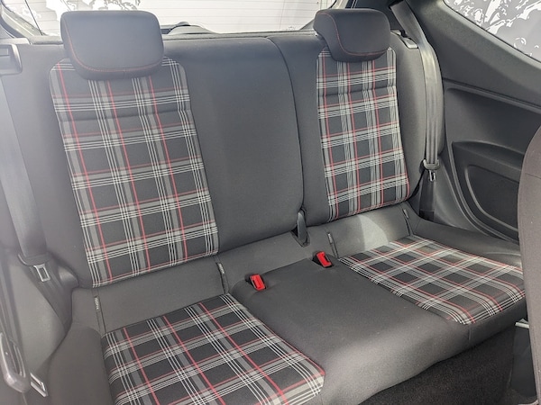 Used Volkswagen up! 2018 for sale - 74387768: Photo 16