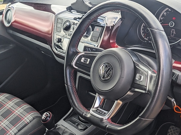 Used Volkswagen up! 2018 for sale - 74387768: Photo 19
