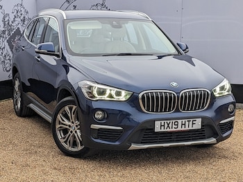 2019 - 18i xLine 5-Door