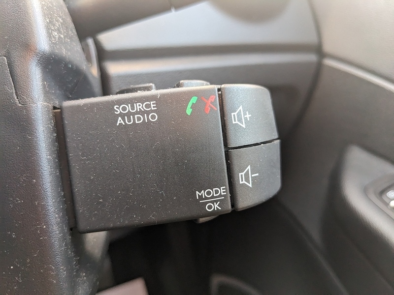 Used Renault Captur 2018 for sale - 76006747: Photo 27