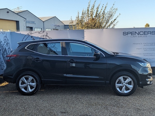 Used Nissan Qashqai 2017 for sale - 76065040: Photo 10