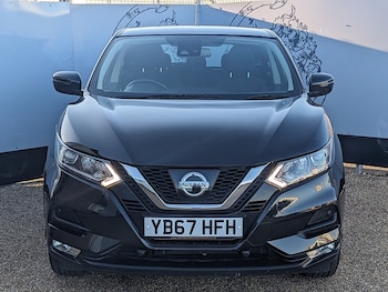 Used Nissan Qashqai 2017 for sale - 76065040: Photo 2