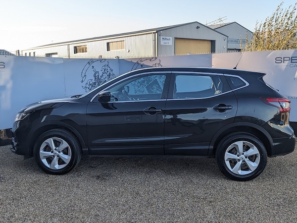 Used Nissan Qashqai 2017 for sale - 76065040: Photo 4