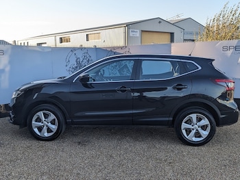 Used Nissan Qashqai 2017 for sale - 76065040: Photo 4