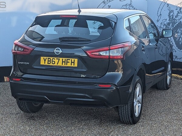 Used Nissan Qashqai 2017 for sale - 76065040: Photo 9